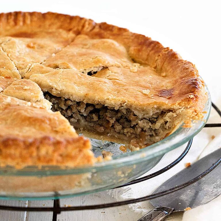 Tourtière: Pai Daging Klasik dari Kanada yang Penuh Kehangatan