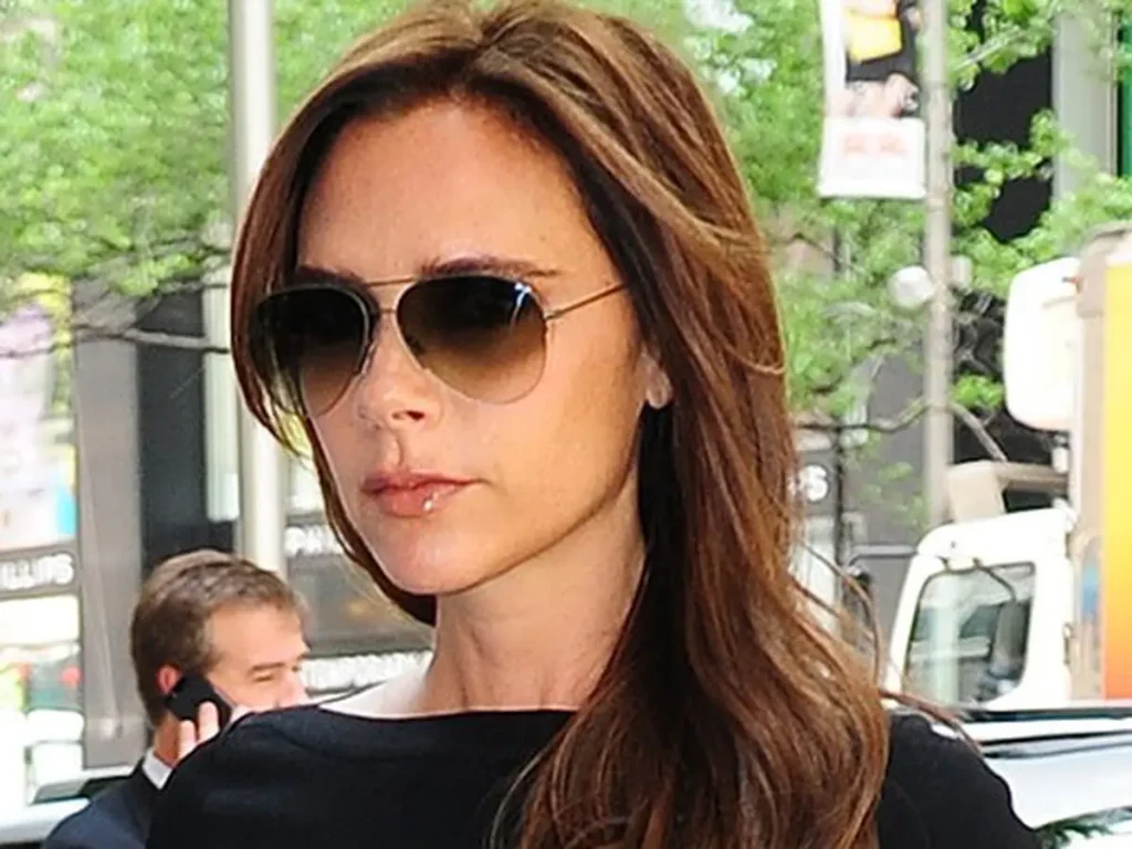 Penyanyi Victoria Beckham: Perjalanan Karier dan Kehidupan Pribadi