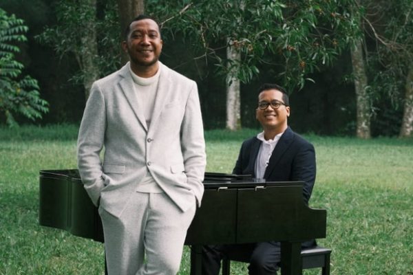 Penyayi Bona Pascal: Profil dan Peran dalam Dunia Musik Indonesia