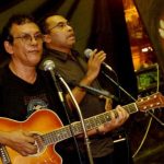 Penyayi Franky Sahilatua: Perjalanan dan Warisannya dalam Dunia Musik